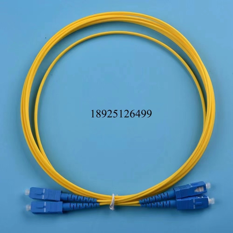Tipos de interfaz de alta calidad del cordón de remiendo de Direct Fiber Optic del fabricante SC/LC, gama el 1.5m-30m LSZH de la longitud