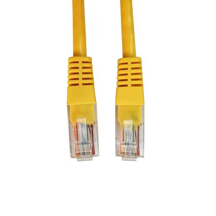Cable de Ethernet del cordón de remiendo del amarillo del cable de UTP Cat5 Cat5e para el ordenador y el router